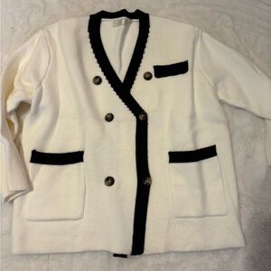 Elegant Women's Black and White Cardigan Sweater sze XL